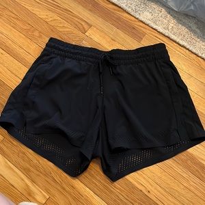 Athlete shorts size 6